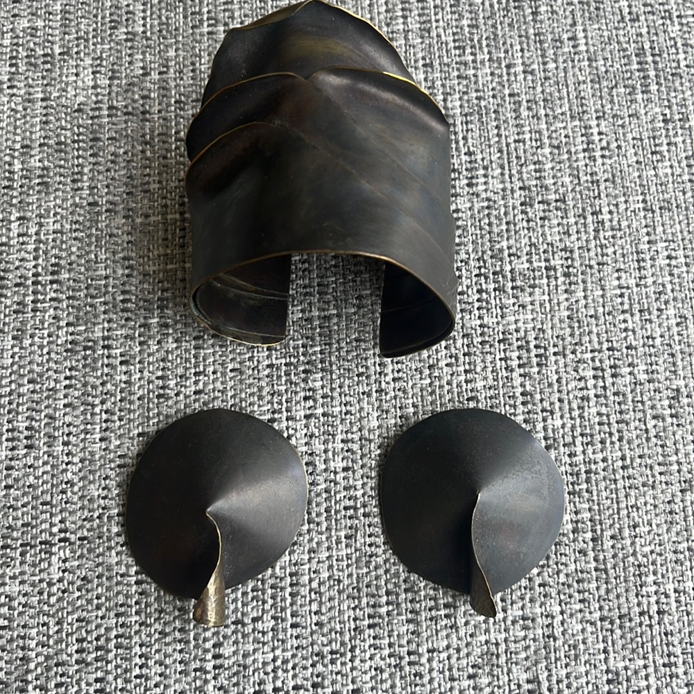 Bracelet cuff and matching earrings.